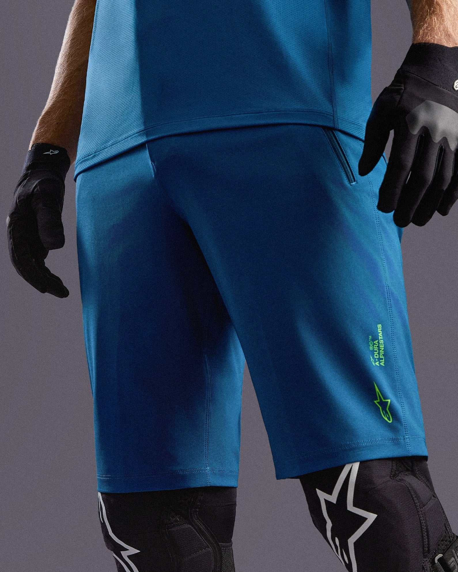 MTB Shorts - Mountain Bike Apparel | Alpinestars®